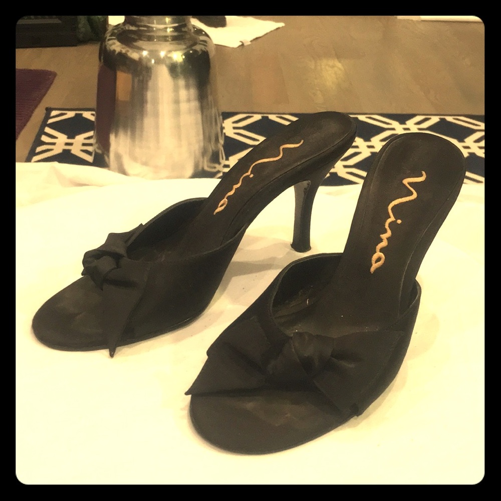 Black Bow Slides